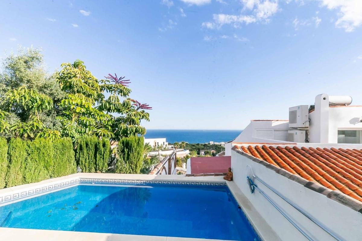 129 - Stunning Townhouse With Private Pool & Views, Apartment Benalmadena