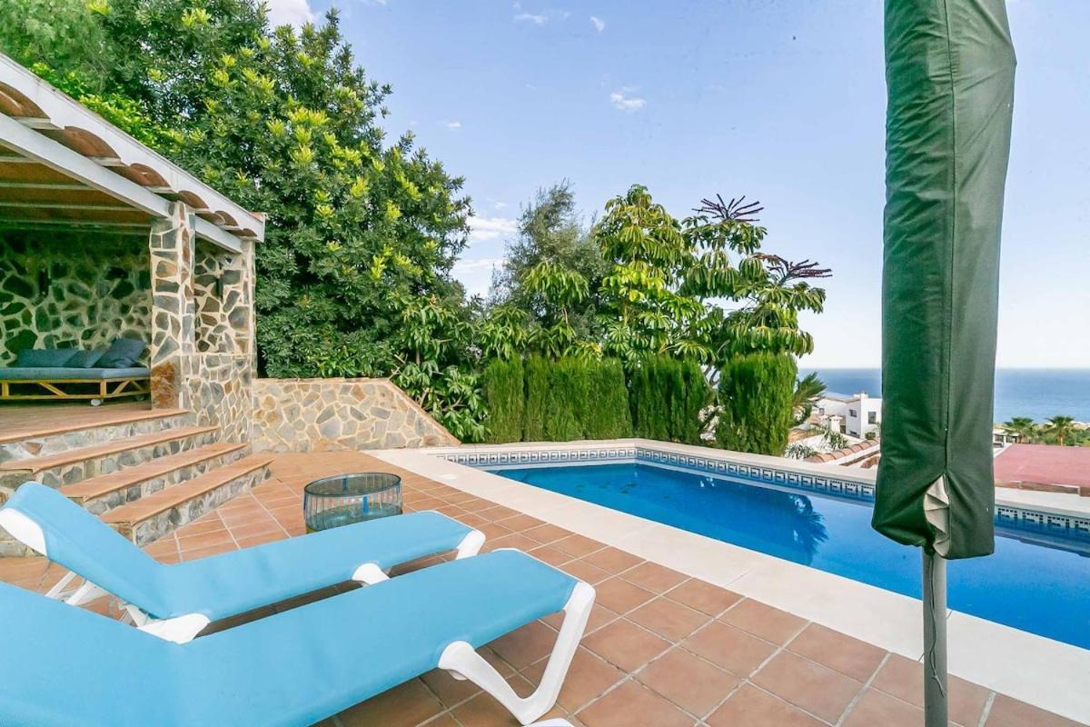 129 - Stunning Townhouse With Private Pool & Views, Apartment Benalmadena