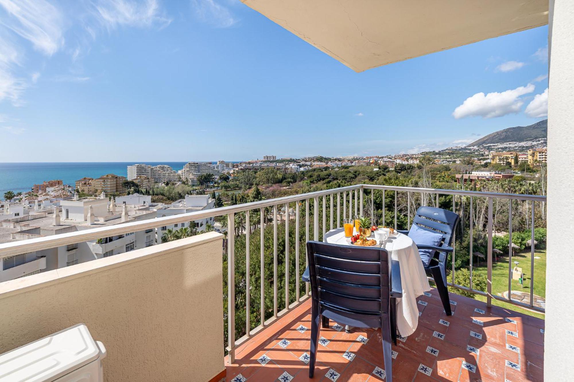797 - Con Hermosas Vistas En Jupiter Benalmádena