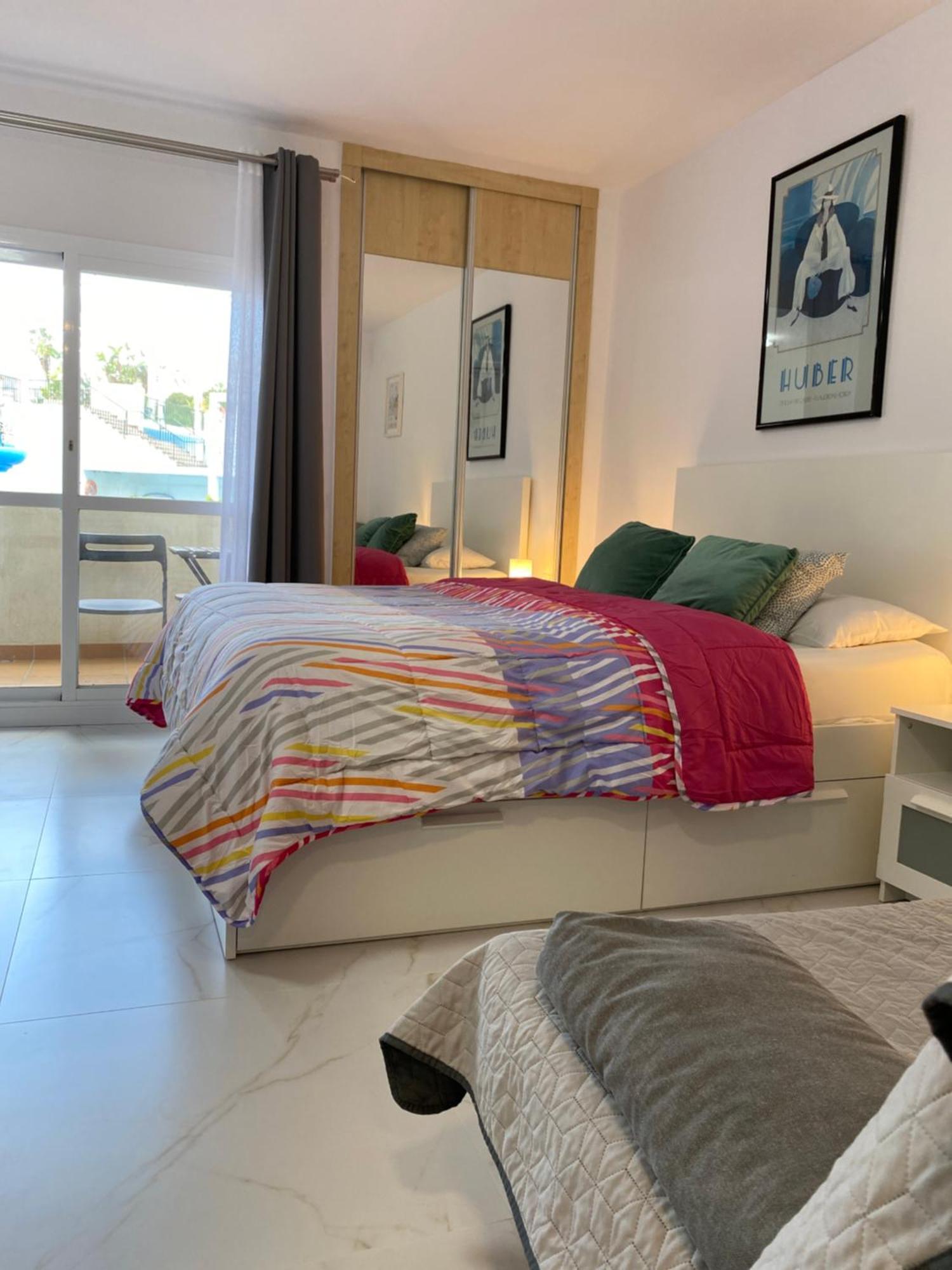 Benalbeach Loft Encatador Aparthotel *