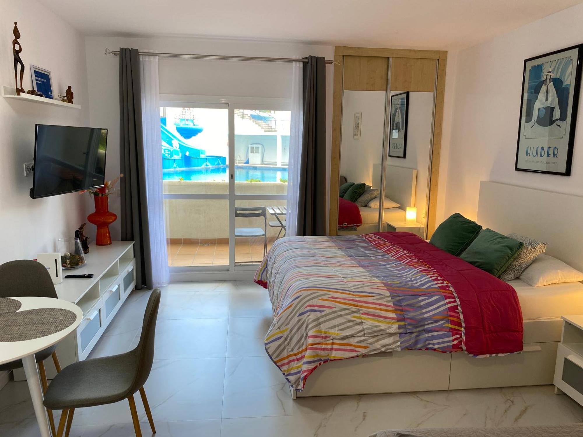 Aparthotel Benalbeach Loft Encatador Benalmadena