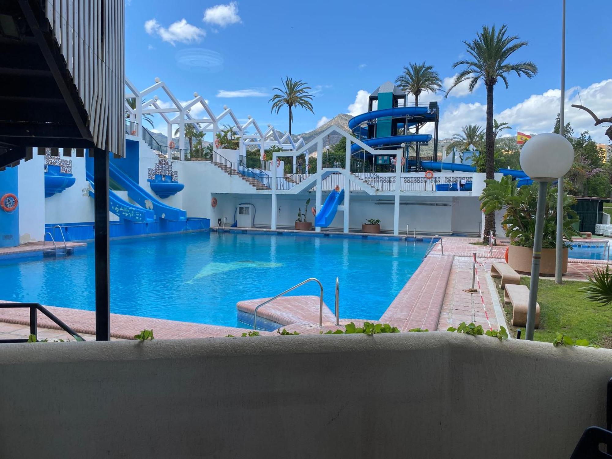 Aparthotel Benalbeach Loft Encatador
