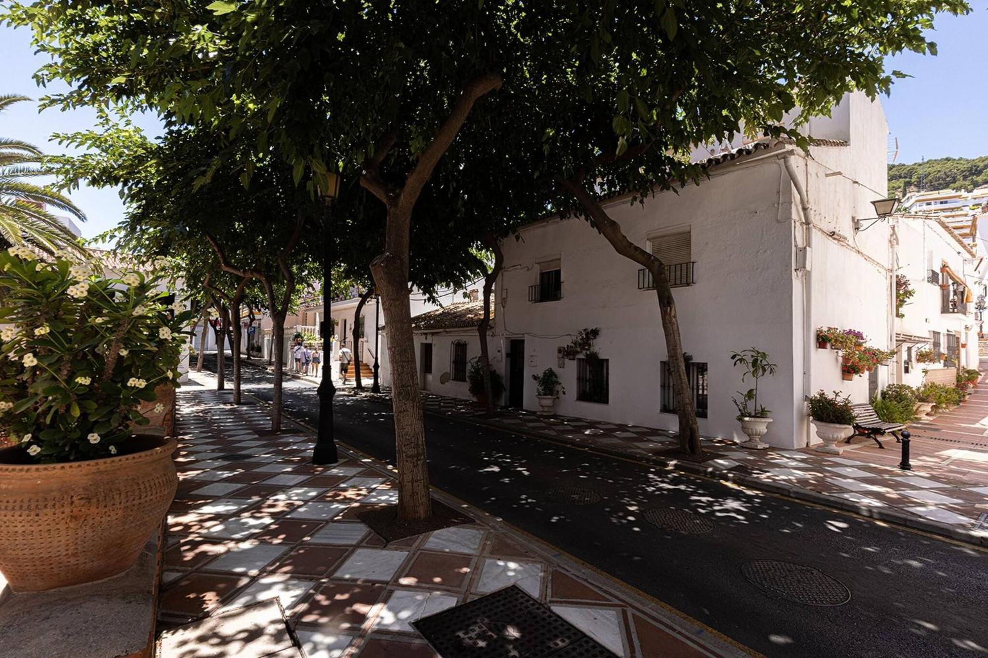 098 Traditional 2 Bed Pueblo Townhouse With Private Terrace Benalmadena