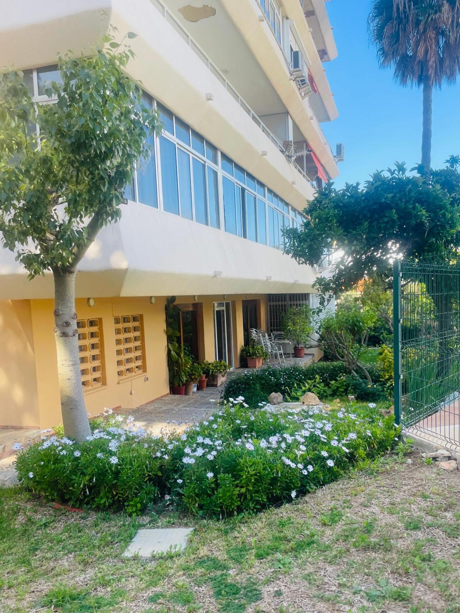 Estudio Nuevo Y Con Piscina Benalmadena Apartment *