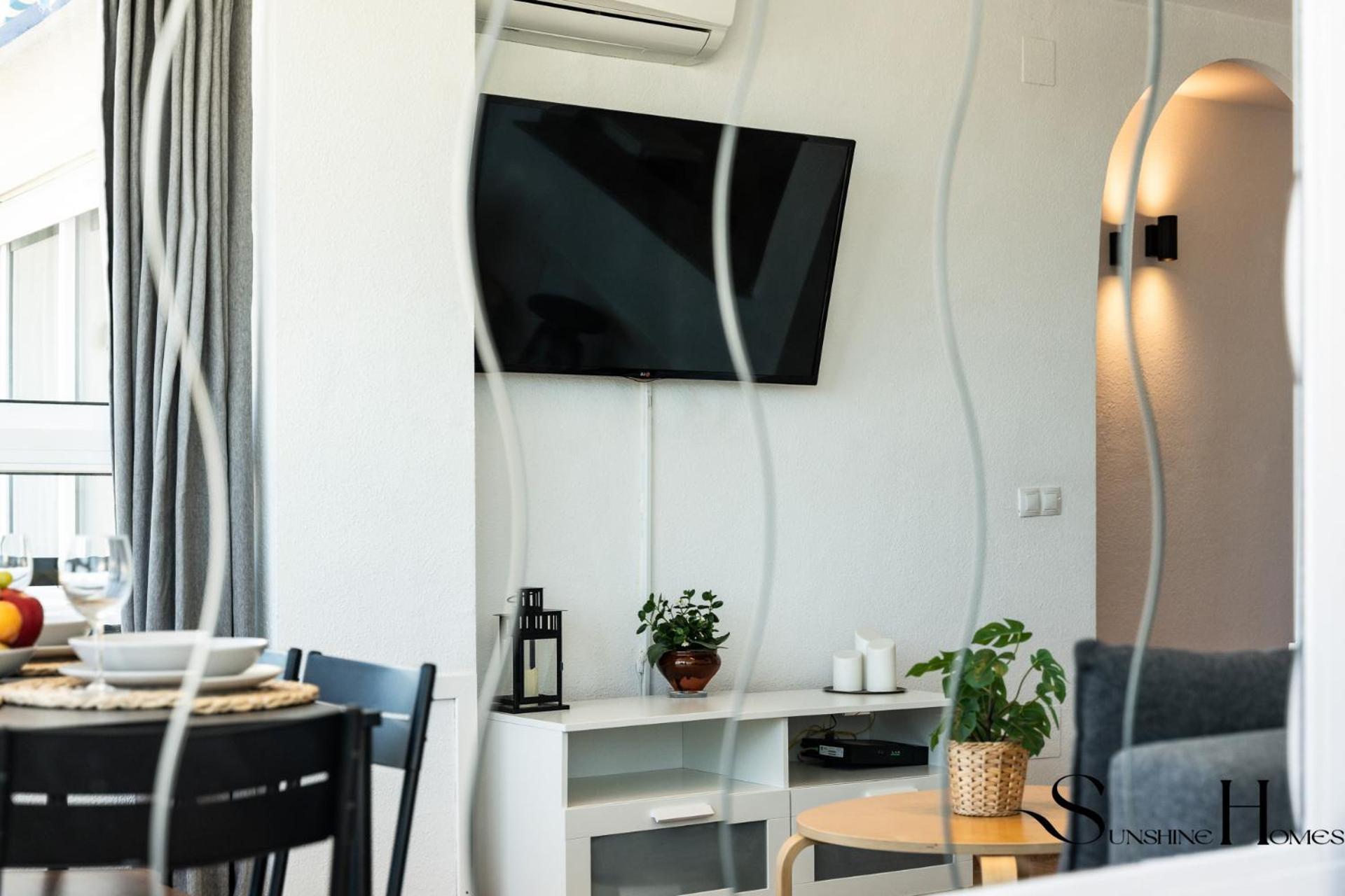 Apartamento 2 Bed I Pool I Sea View