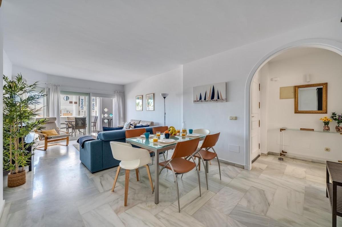 Puerto Marina Sea Views Apartment