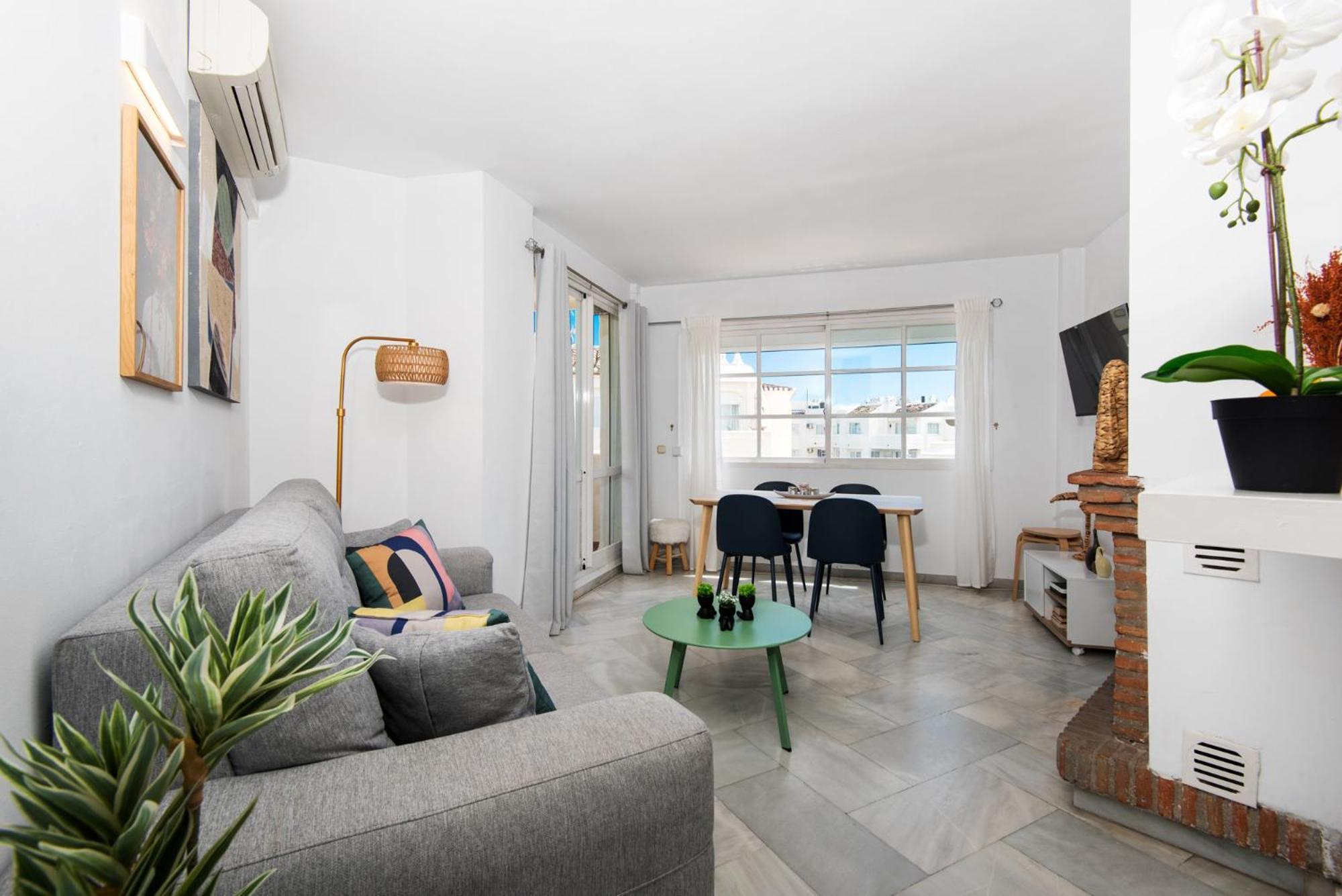 Seaside Villages In Puerto Marina-1St Line Beach Appartement *