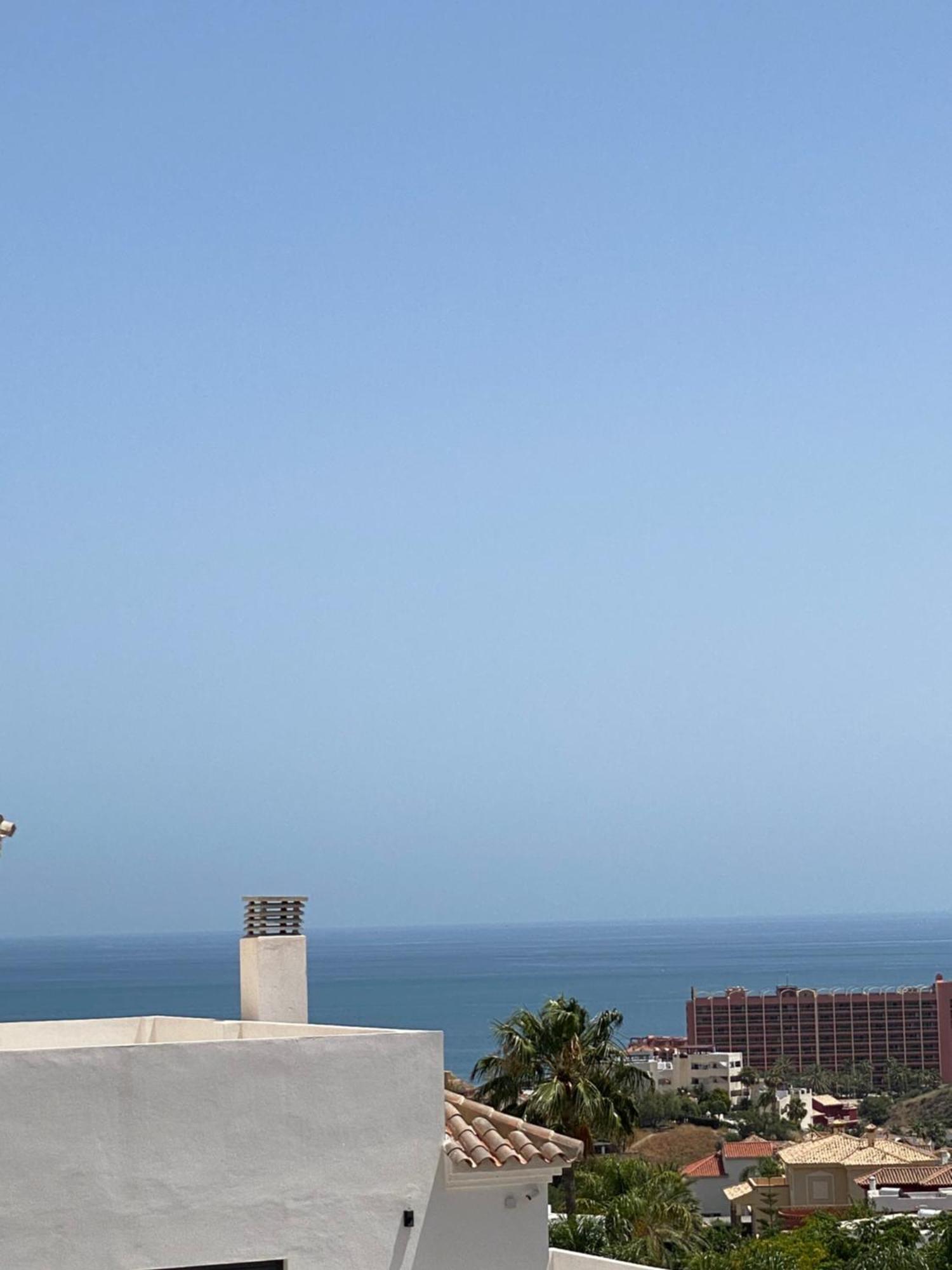 With Heated Private Pool, Sea View& Turkish Sauna Villa Benalmádena