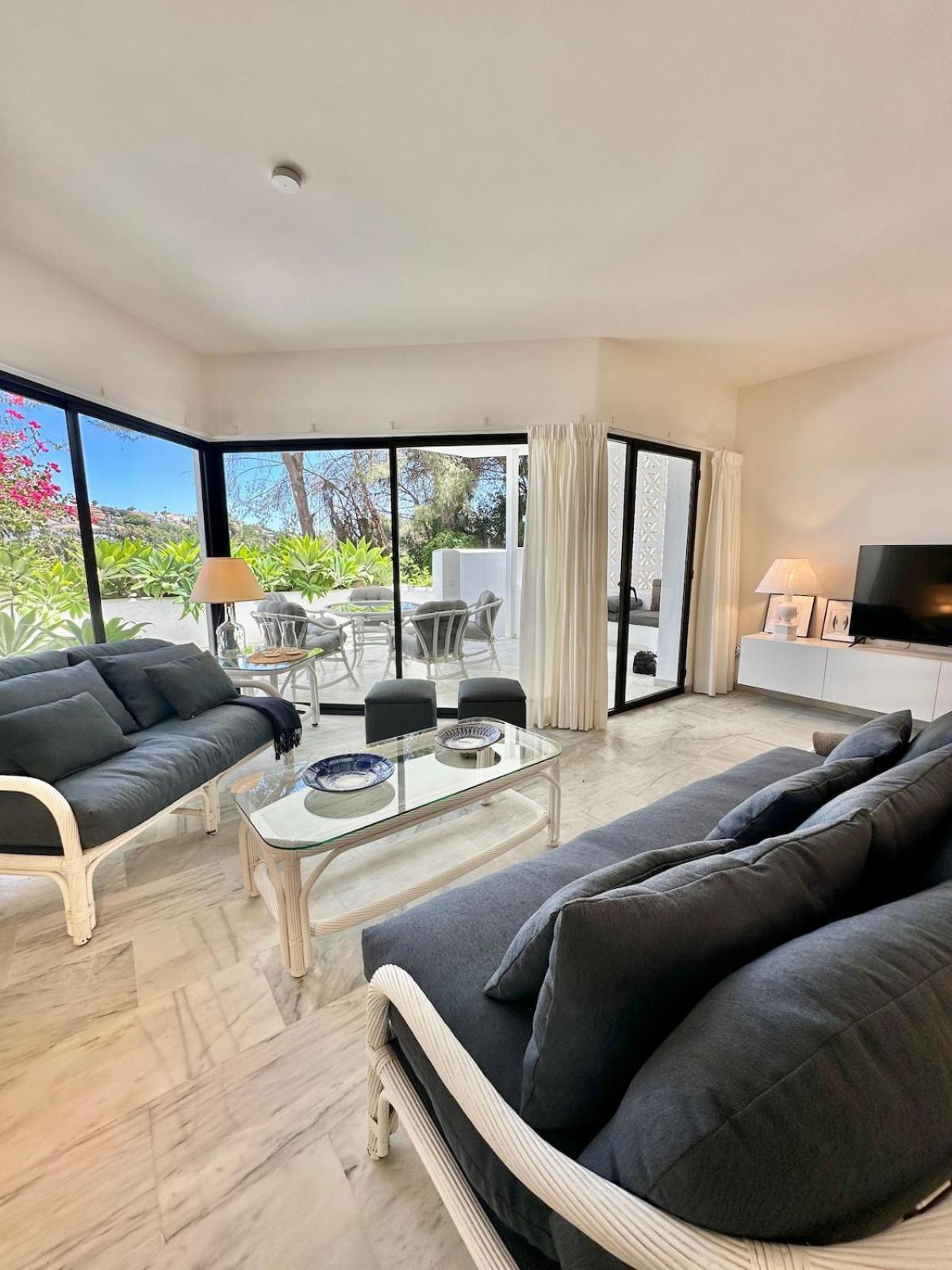 Apartment 2 Bedroom Golf House - Spectacular Views