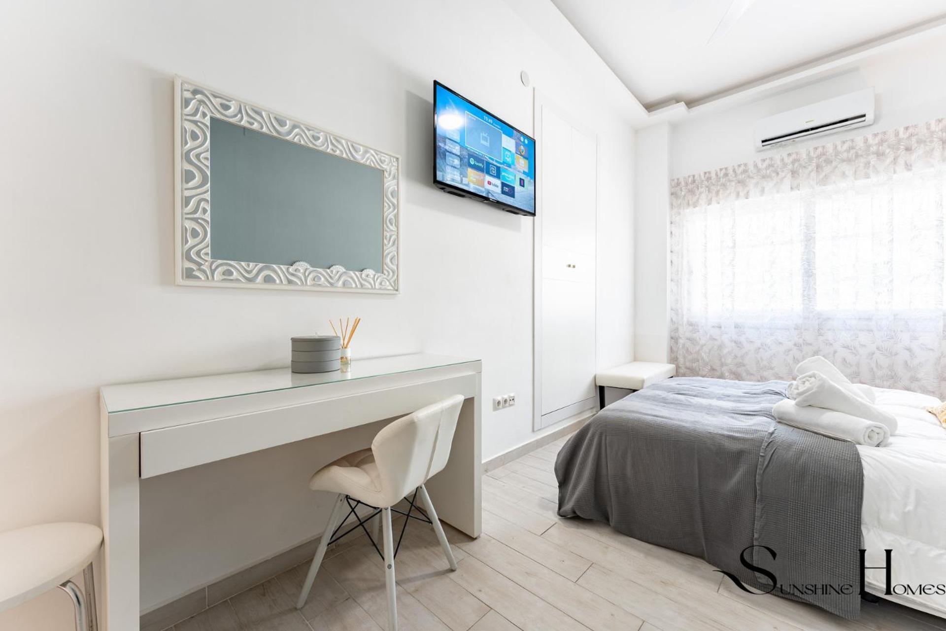 Location, 50m From The And Resaurants Appartement Benalmádena