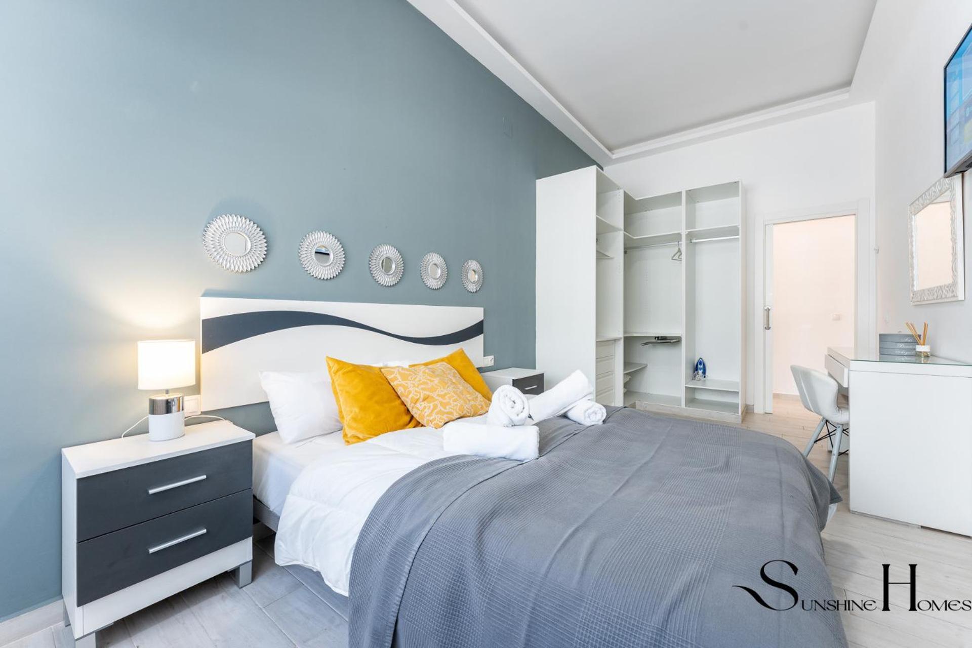Location, 50m From The And Resaurants * Benalmádena