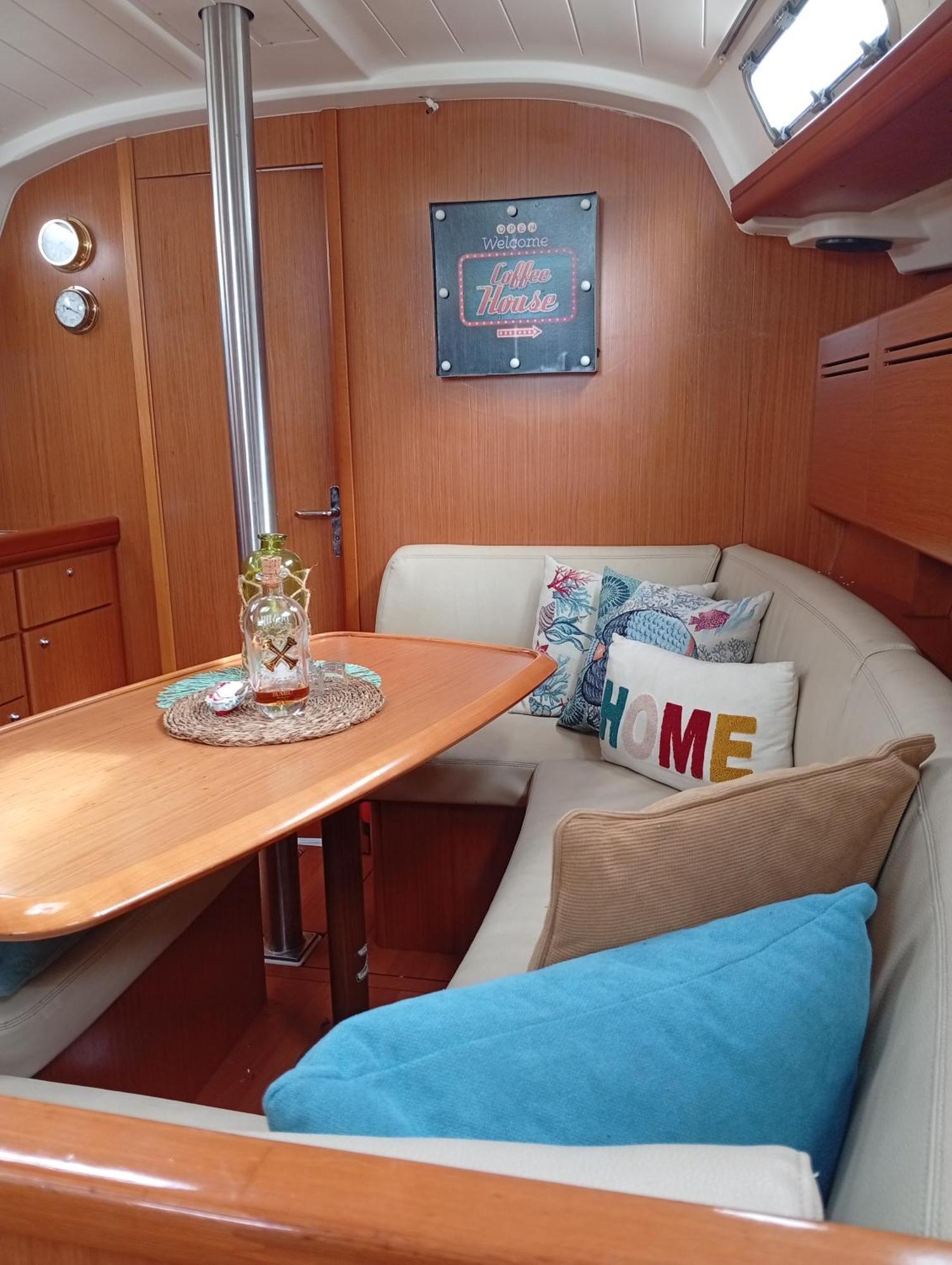 Sailing Yacht Botel Benalmadena