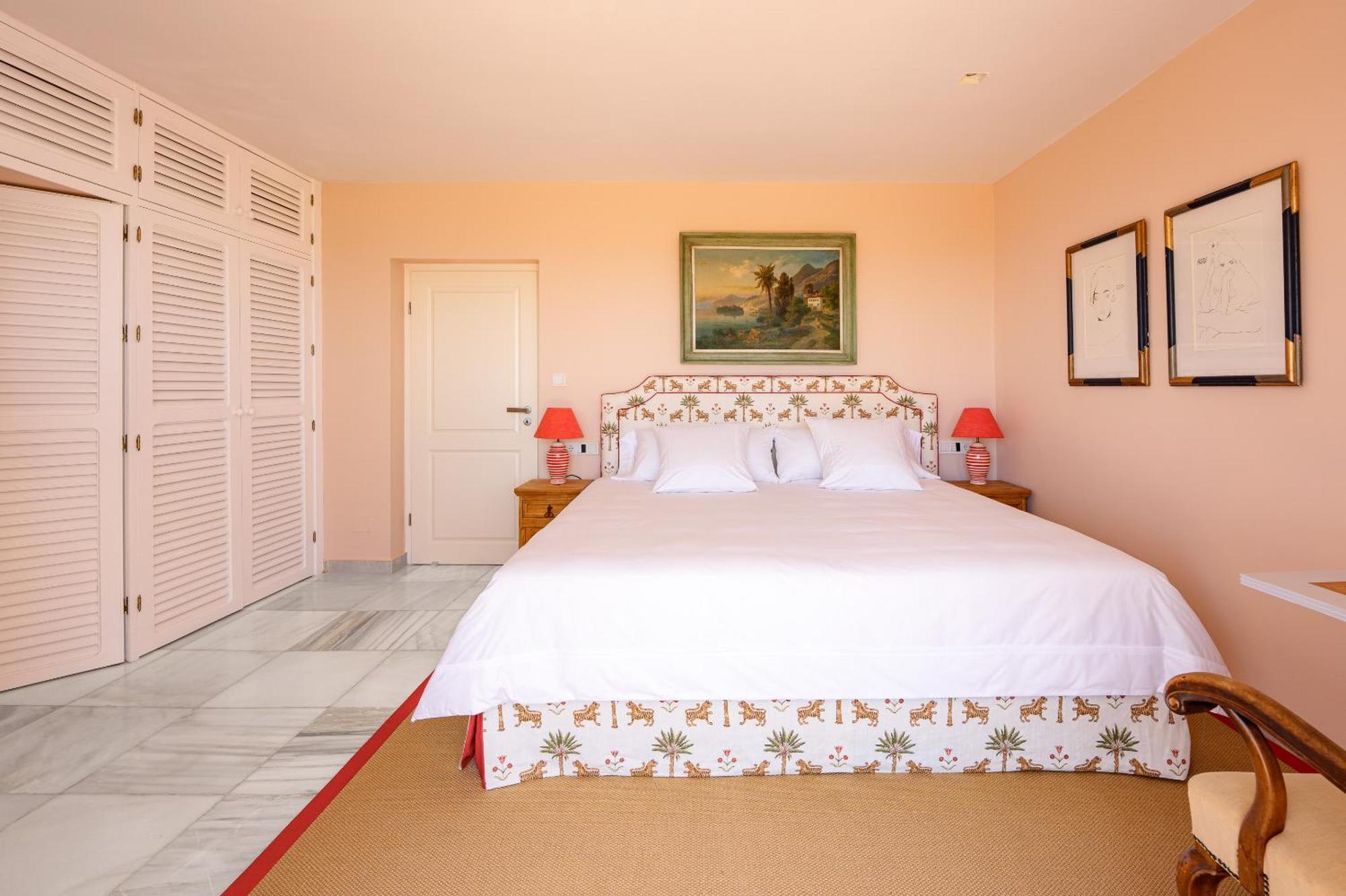 7,000 Sqm Luxurious With Panoramic Sea Views Multiple Gardens & Two Pools *