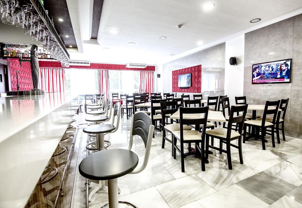 Aparthotel First Flatotel International
