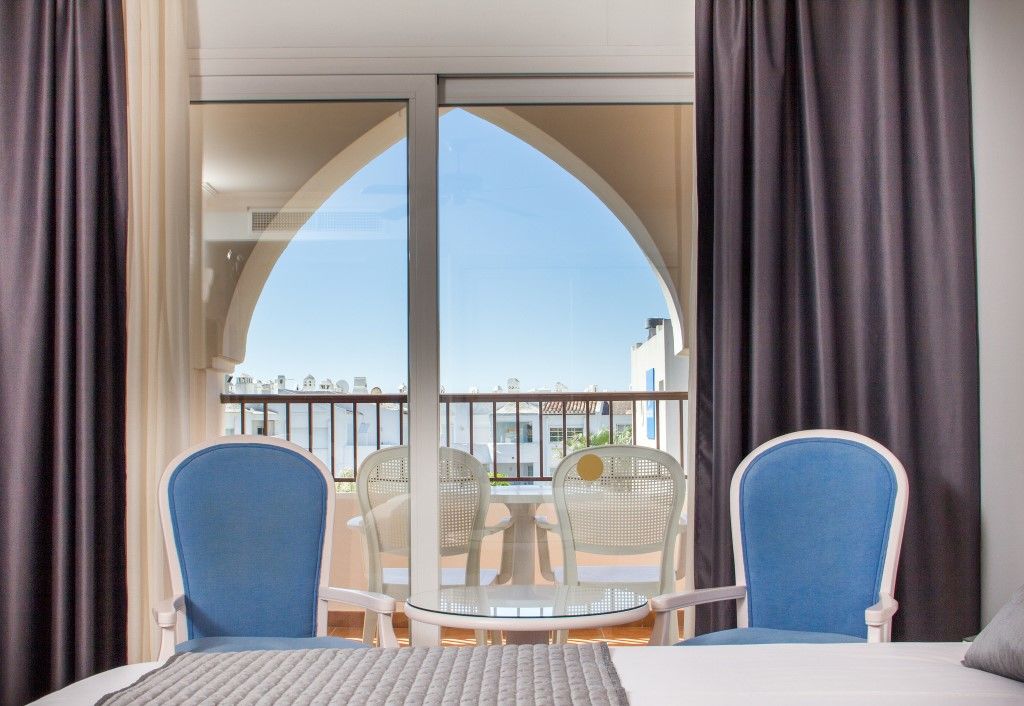 Hotel Mac Puerto Marina 4*