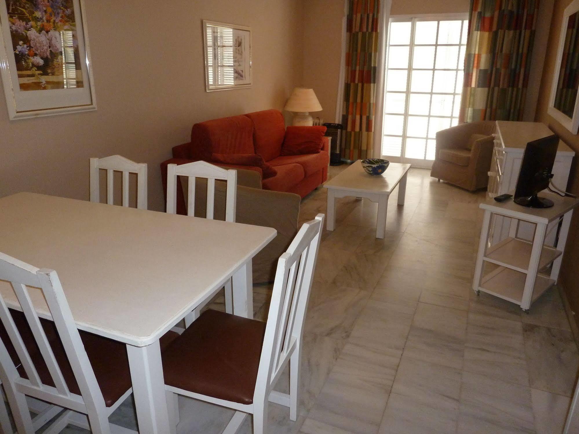 Royal Oasis Club At Pueblo Quinta 3* Benalmadena