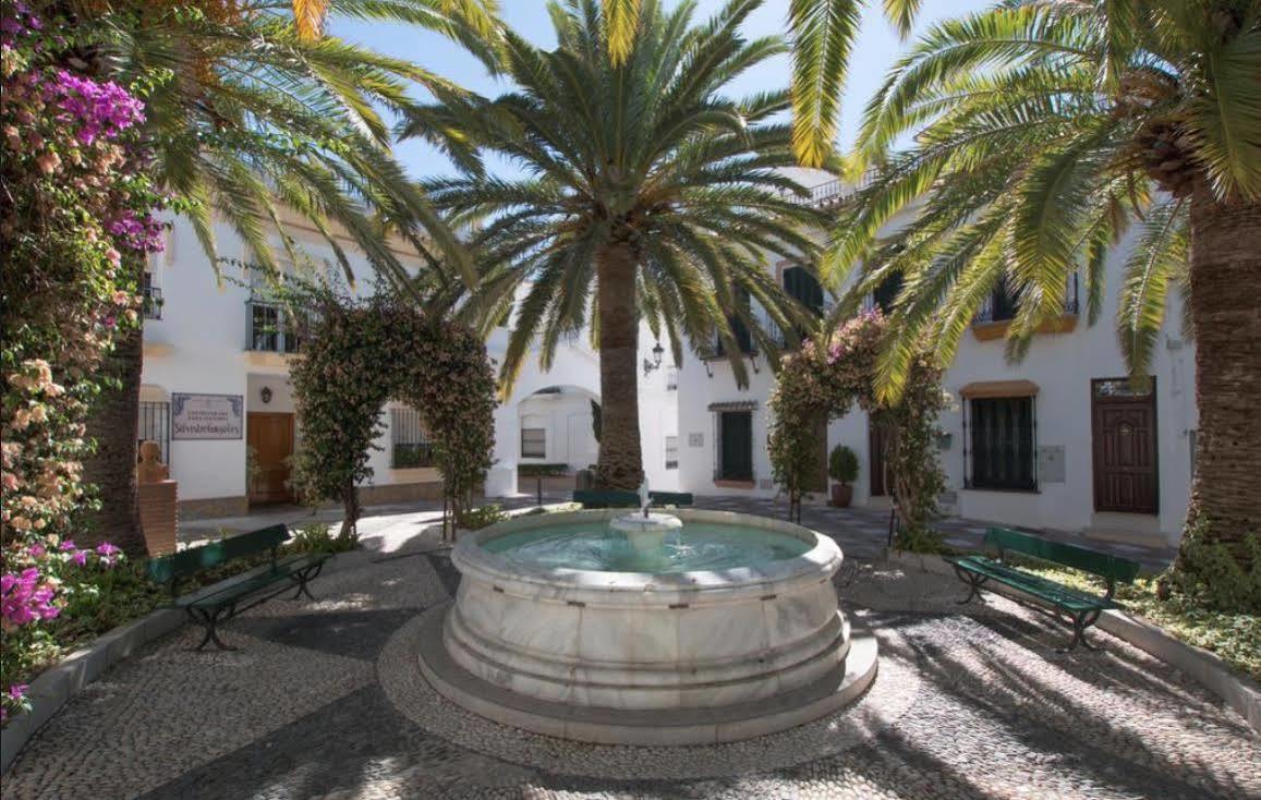 La Fonda *