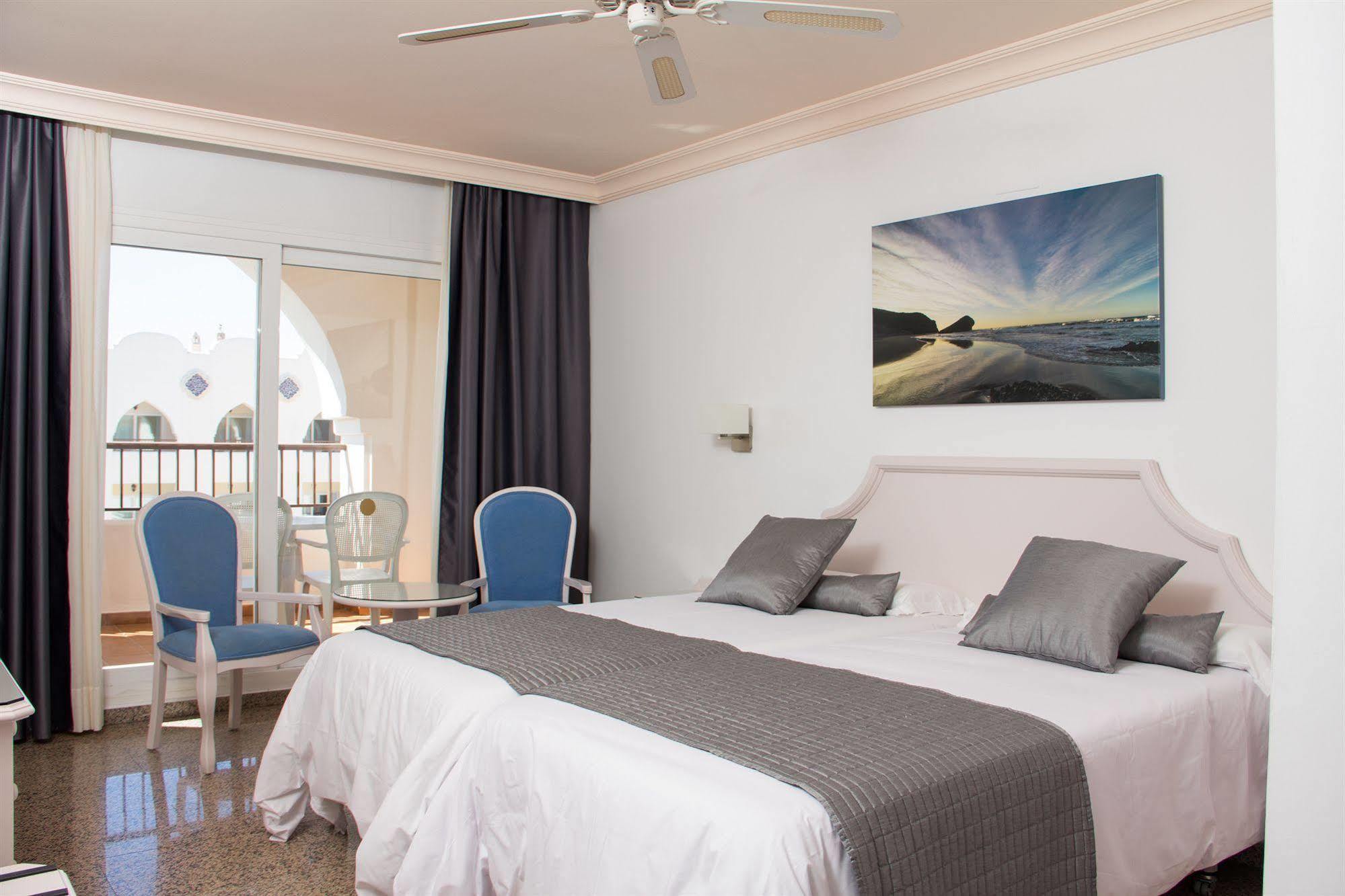 Hotel Mac Puerto Marina