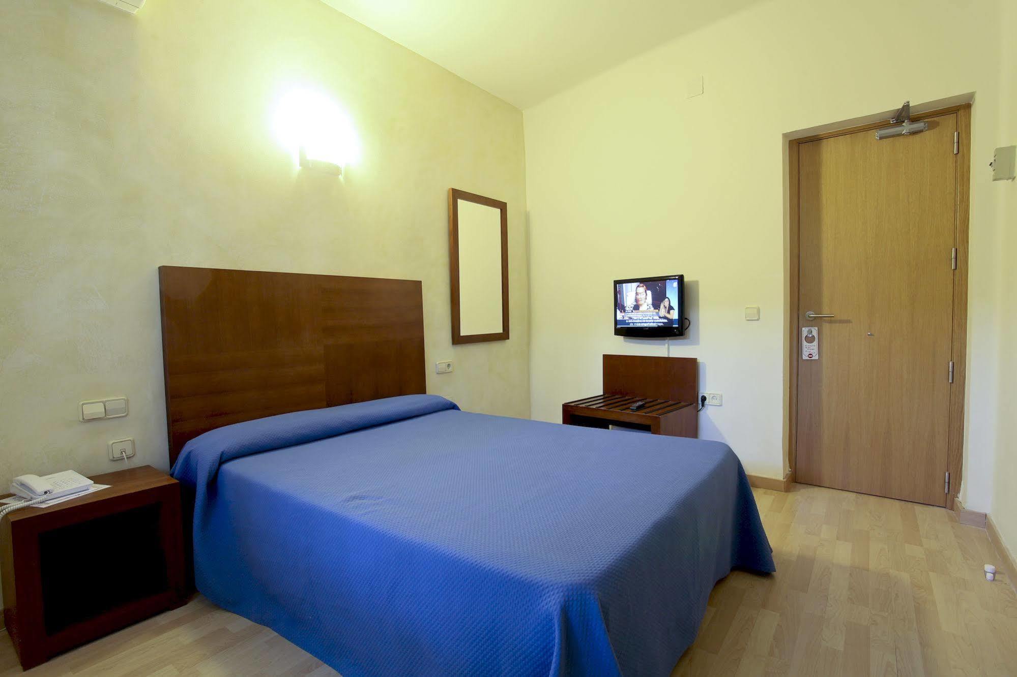 Hotel Palia La Roca 3*