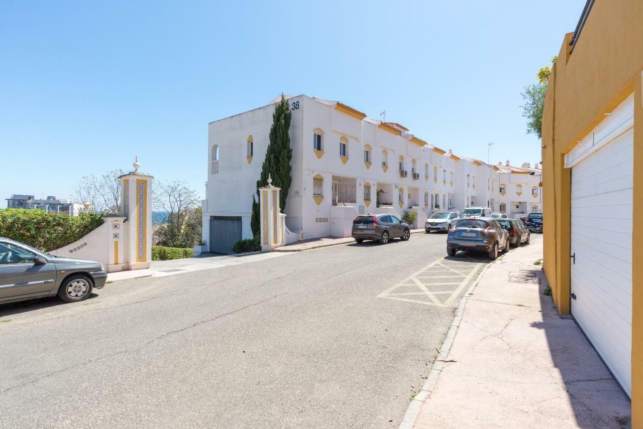 Benalmadena: Adosado Con Piscina Y Jardin Benalmádena