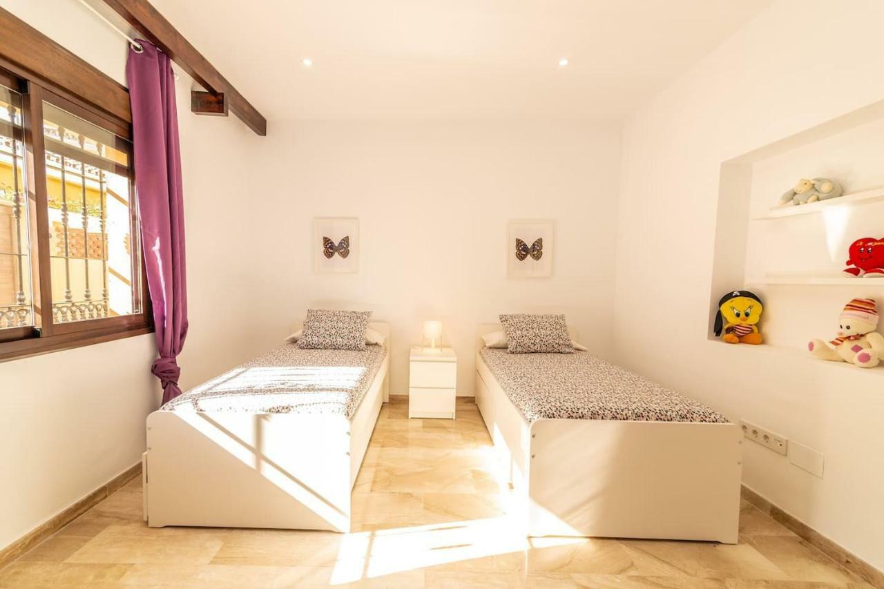 Villa N&a Puerto Marina 4br Paradise