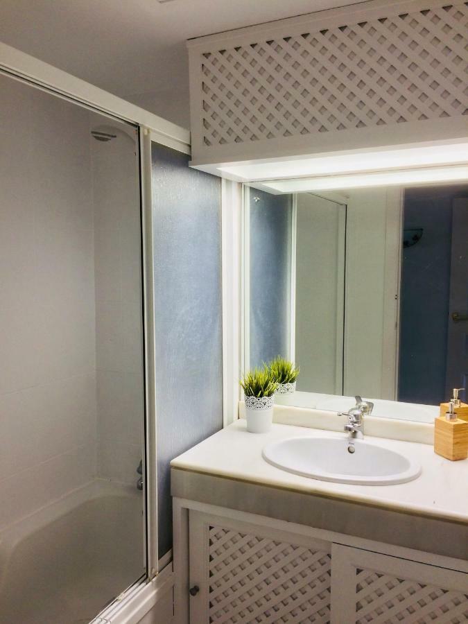 Puerto Marina Apartment *