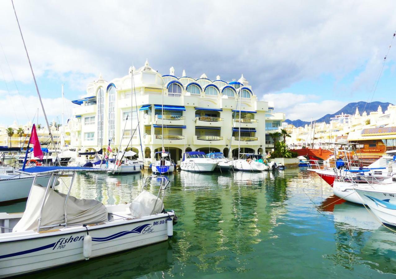Apartment Malaga Puerto Marina Costa Sol *