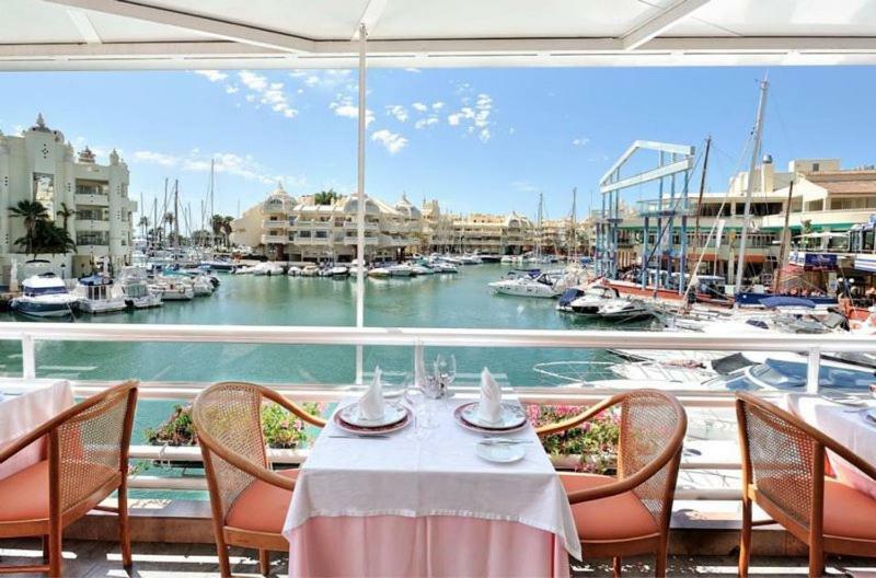 Apartment Malaga Puerto Marina Costa Sol *