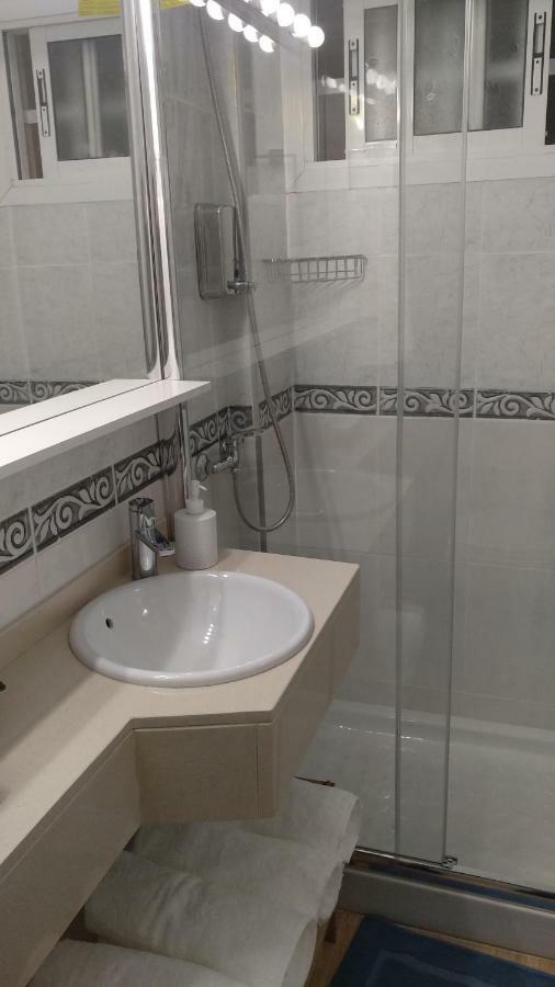 Aguila Minerva Apartment *