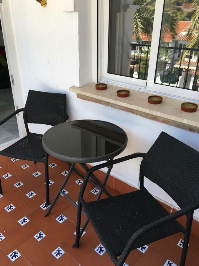 Avda De Palmeras Apartment *