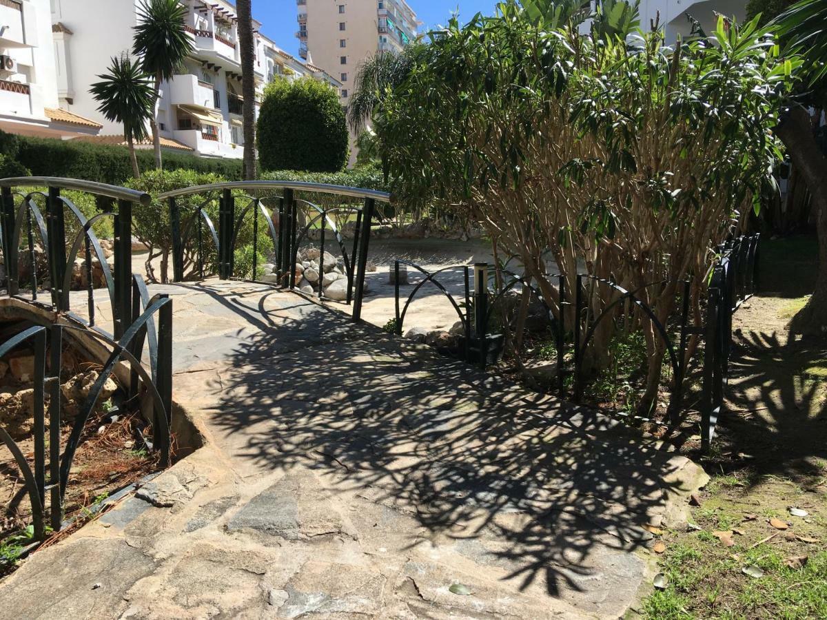 Avda De Palmeras