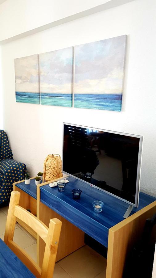 En Apartment *