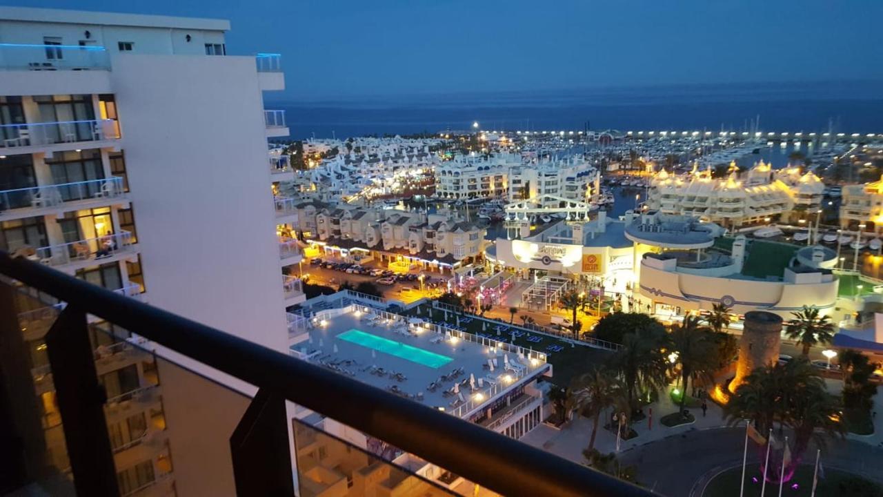 Estudio Puerto Marina Apartment