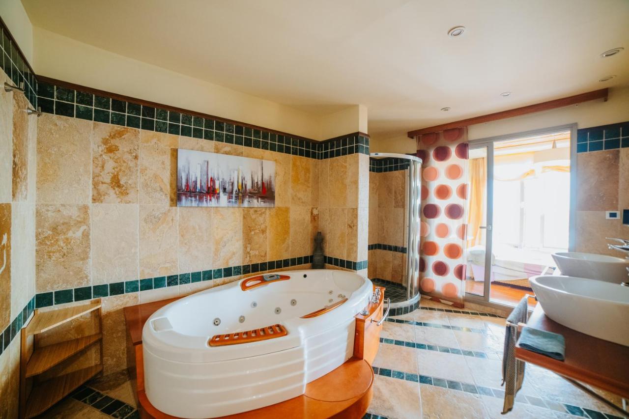 Bellagio Luxury Penthouse Apartment *