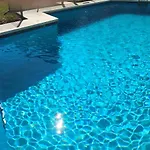 Apartamento Con Piscina Y Terraza Junto A La Playa