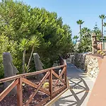 Stunning Sea And Mountains Views Close To The Beach !