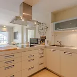 Puerto Marina Apartment
