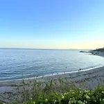 Brand New Modern 2 Bdrms Duplex Penthouse . Sea Views. 3 Min Walk To Beach!