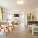 Cozy Apartment In Benalmadena Costa With Kitchen