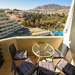 Benal Beach, Superb 2 Bedroom 2 Bathroom Beach Front Apartment Sleeps 6