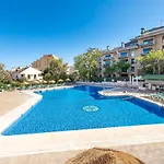 797 Holiday Rentals - Apartamento Para 3 En Piscis Con Piscinas