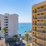 3 Bedroom Apt Close To The Beach