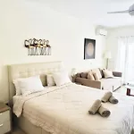 Apartamentos HOLIDAYS BENALBEACH