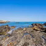 Cubo\'S Beach Front Villa Benalmadena