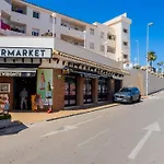 Cubo\'S Beach Front Villa Benalmadena