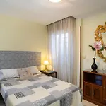 Habitacion Doble Con Bano Compartido En Benalmadena