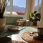 Coastal Feeling, Pools & Views Apt Agata