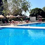 Coastal Feeling, Pools & Views Apt Agata