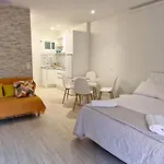 Apartment With Large Sunny Terrace