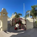 Isla Puerto Marina